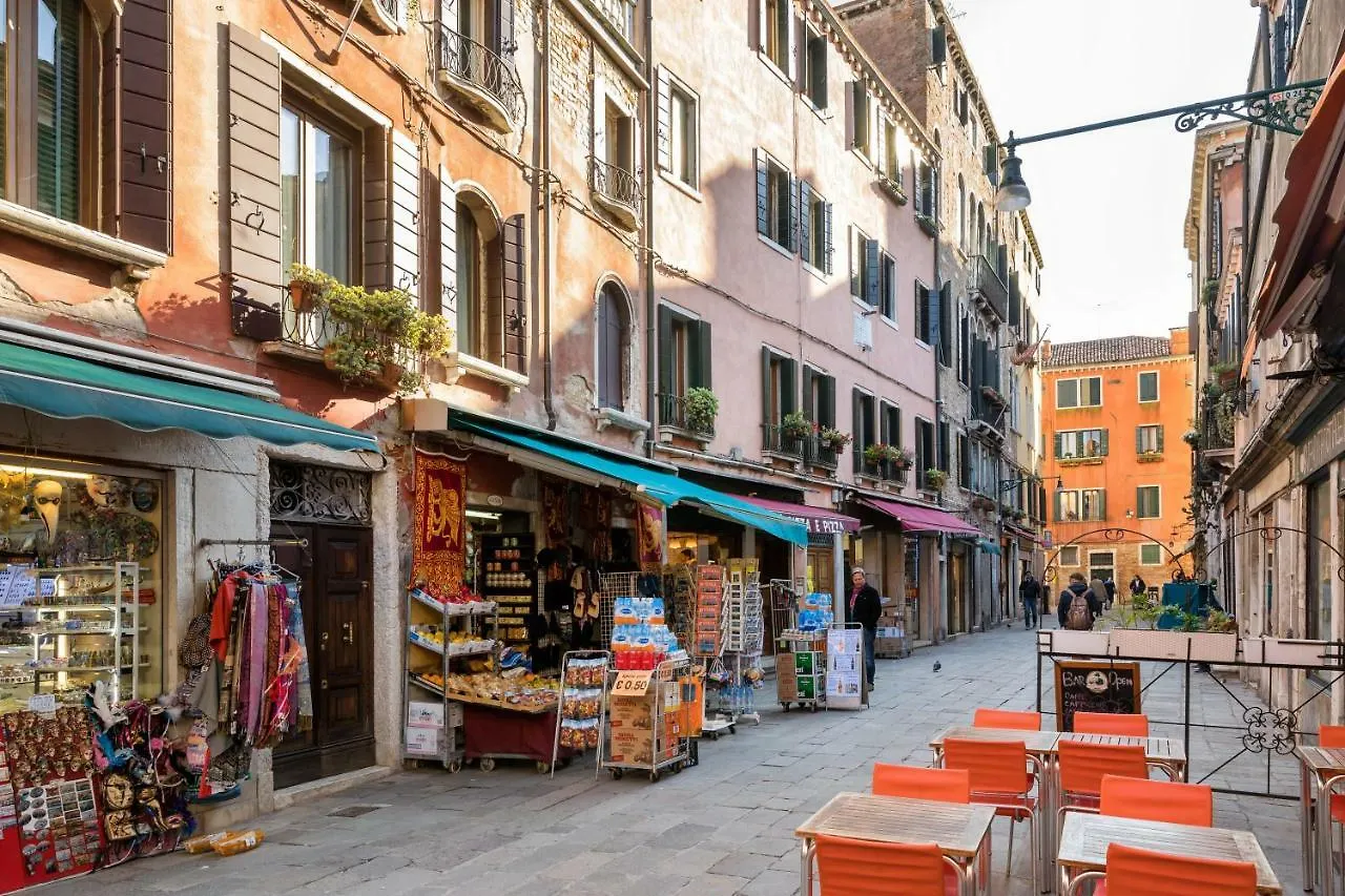 Venice Heaven Apartments Biennale 10 Min From San Marco Square 0*,  Italy